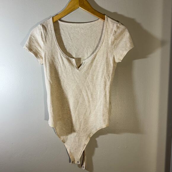 Aerie Ribbed T-Shirt Bodysuit | Split V-Neck Cutout & Neutral Beige Heather | M - Picture 1 of 7